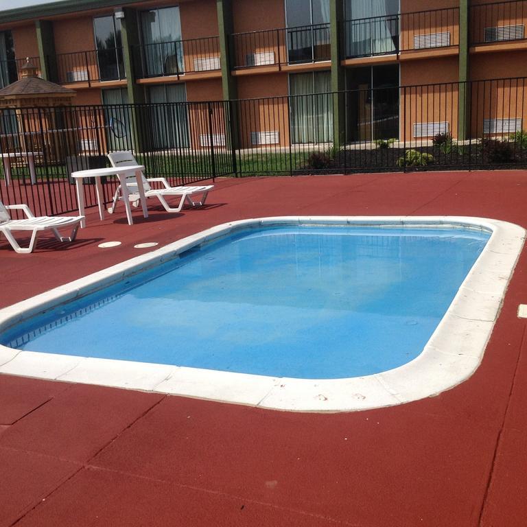 Baymont By Wyndham Salem Roanoke Area Hotel Exterior foto