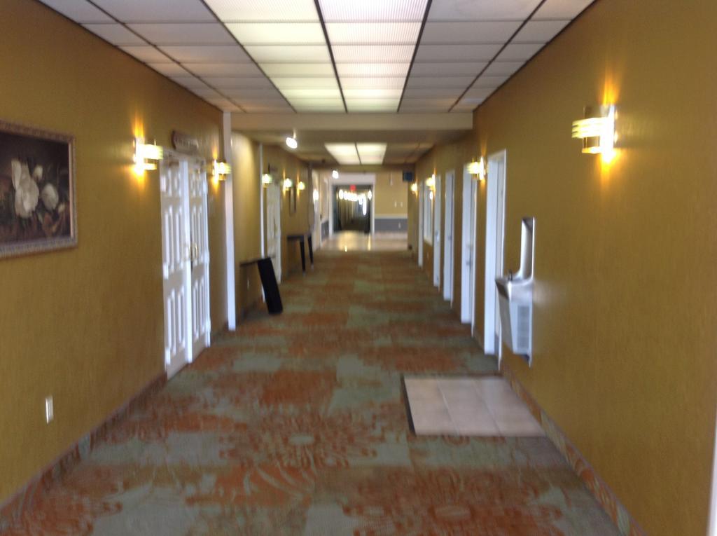 Baymont By Wyndham Salem Roanoke Area Hotel Exterior foto