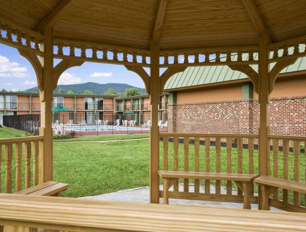 Baymont By Wyndham Salem Roanoke Area Hotel Facilități foto