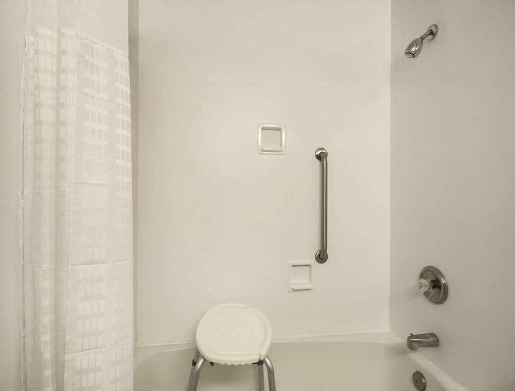 Baymont By Wyndham Salem Roanoke Area Hotel Exterior foto